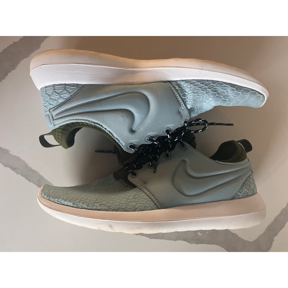 ROSHE TWO SE WOMENS SIZE‎ 9.5 MICA BLUE HTF
